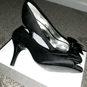 LIKE NEW Black Satin Heels